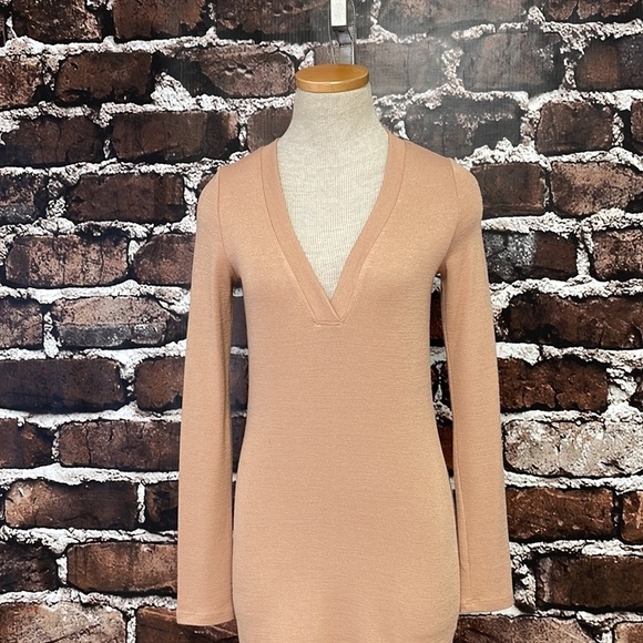 ARITZIA WILFRED FREE Dress Bodycon V-neck Long Sleeves Stretchy Size XS - Picture 5 of 16